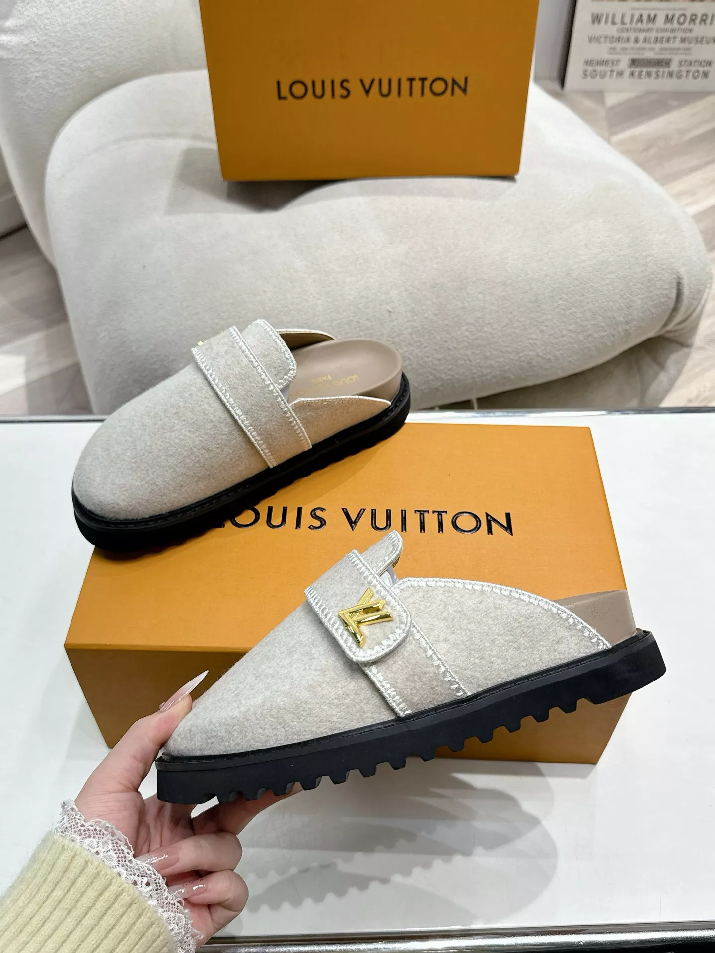 louis vuitton chaussons pour femme s_12a26b53